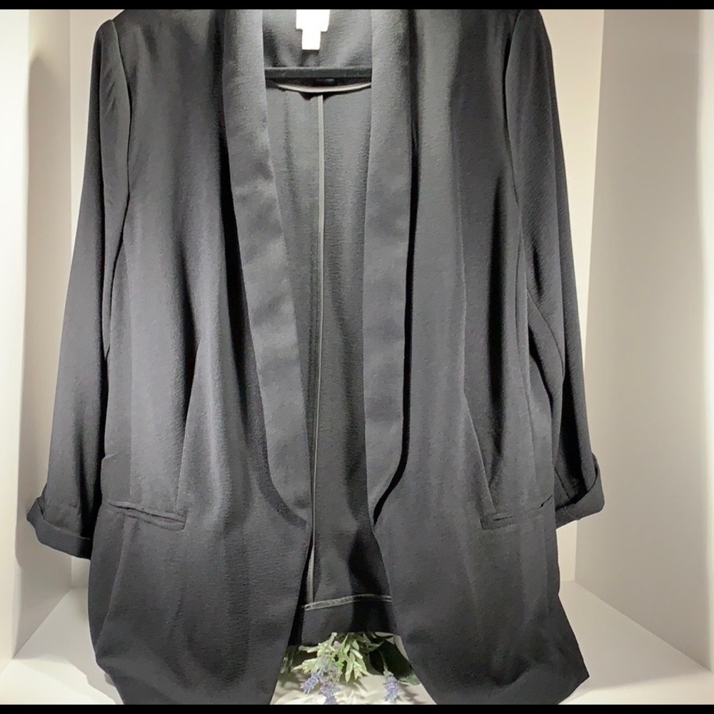 Lauren Conrad Women’s Fitted Black Blazer